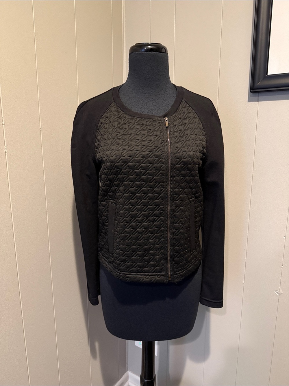 St. John Women’s Petite P Black Quilted-Front Asymmetrical Bomber Jacket